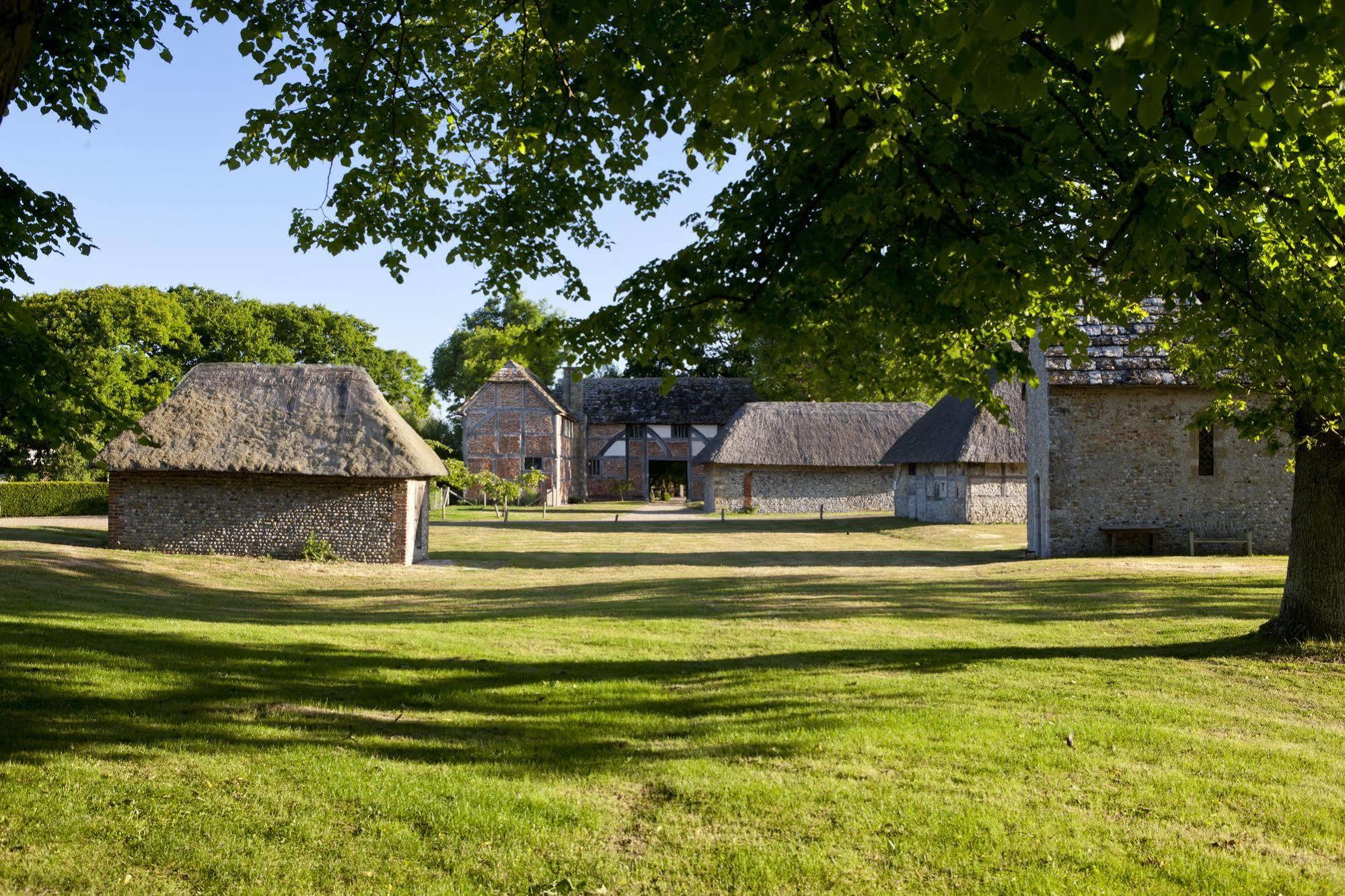 Bailiffscourt Hotel & Spa アランデル エクステリア 写真